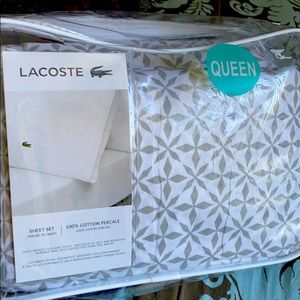 Queen sheet set